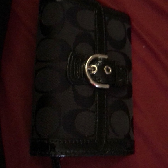 Black coach wallet used maybe 5 Times - Picture 1 of 1